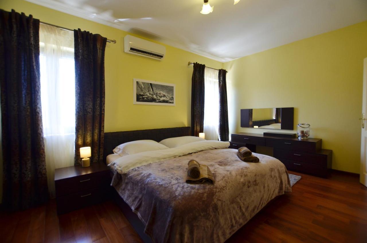 רוביני Apartment Delux מראה חיצוני תמונה